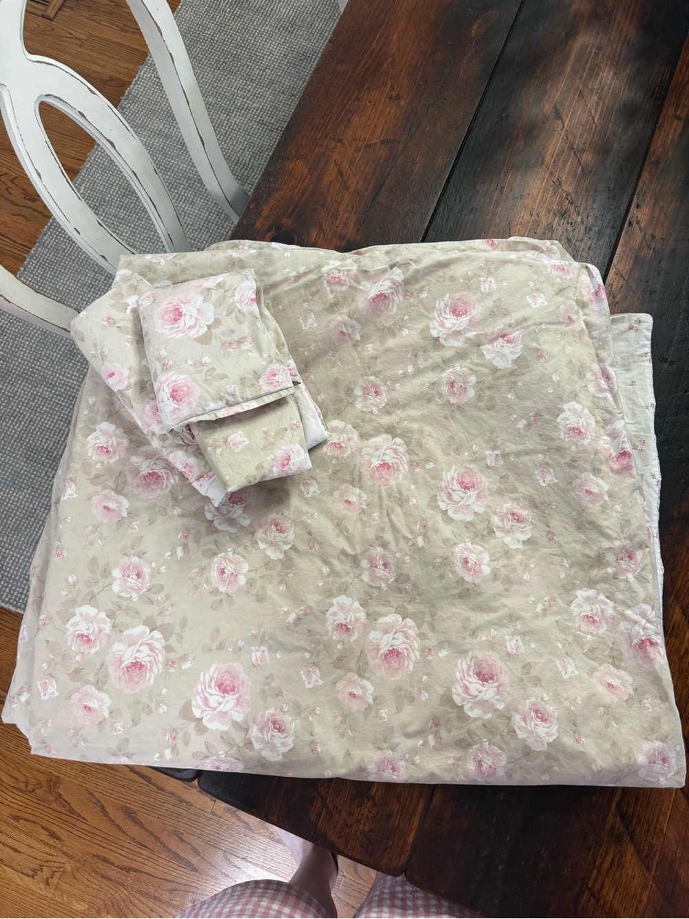 Simply Shabby Chic Beige Duvet Cover with two king shams!